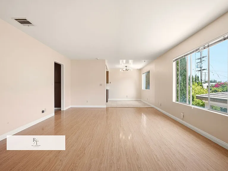 5934 1/2 Alessandro Ave — Photo 4