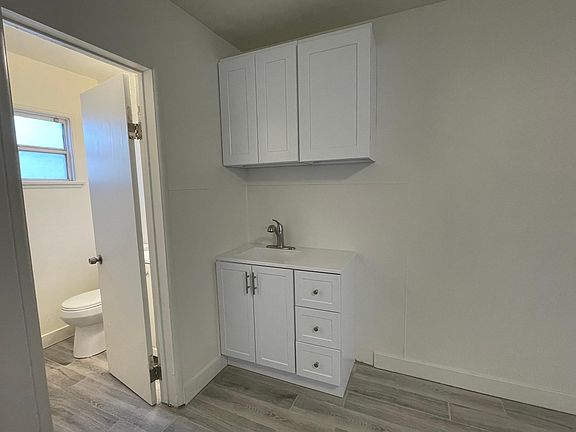 5th image of 1023 S Osage Ave APT 11