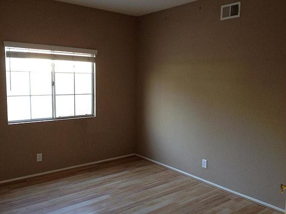 2nd image of 14142 Sacramento St