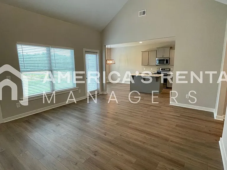 10317 Middleton Rd — Photo 6