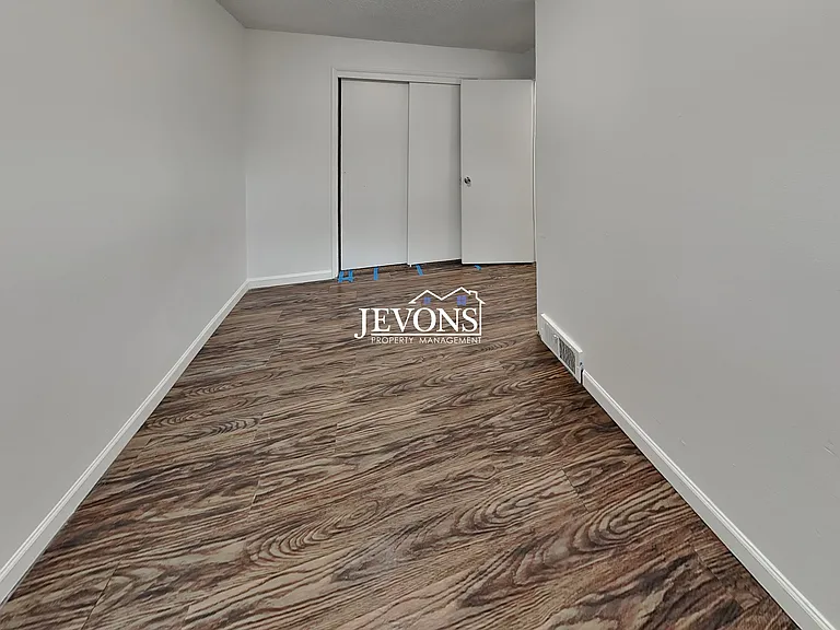 8330 Wabash Ave S #8330 — Photo 8
