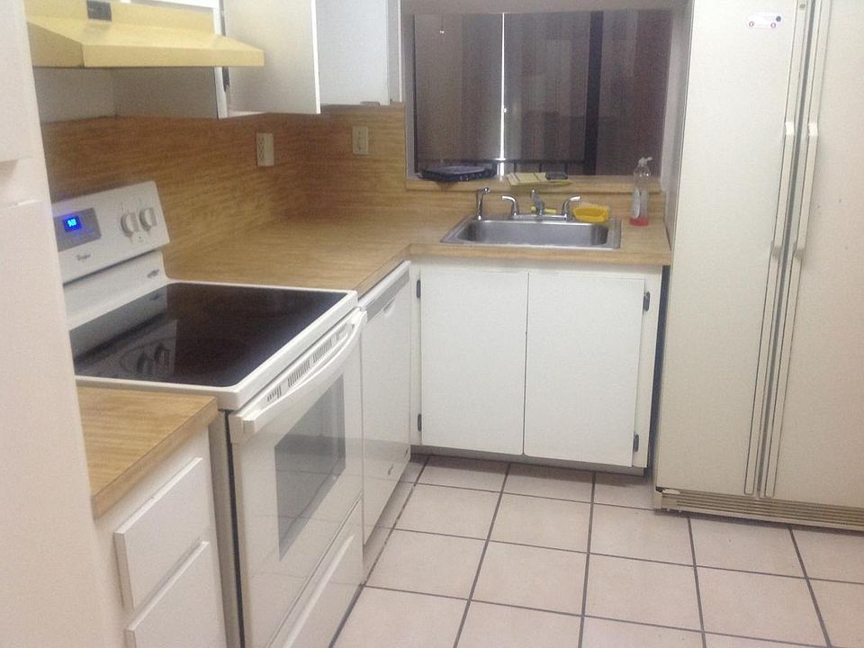 1st image of 9410 W Flagler St APT 314