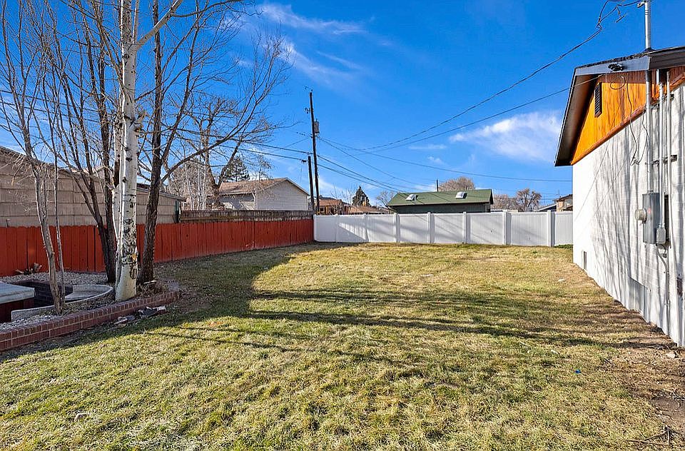 1st image of 934 E Sego Lily Dr