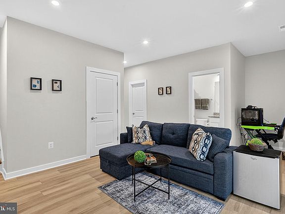 3rd image of 18245 Moss Garden Rd