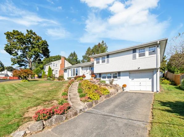 15 Summit Road, Naugatuck, CT 06770