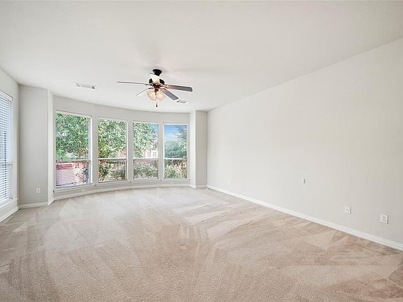 4th image of 63 Vershire Cir