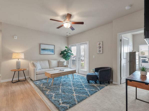 327 Floral Beach Way #14-303