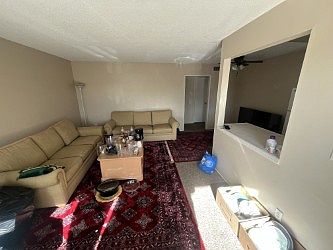 1st image of 190 W Park Ave W #L
