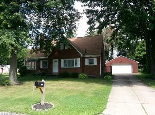 2075 Waycross Ave, Akron, OH 44320