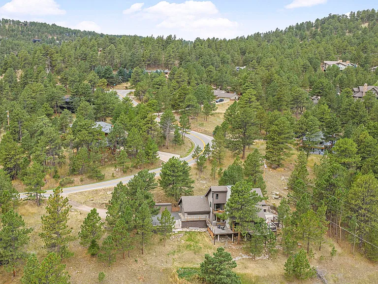 2350 Linden Dr — Photo 18