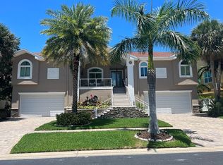 6011 Kipps Colony Dr E, Gulfport, FL 33707