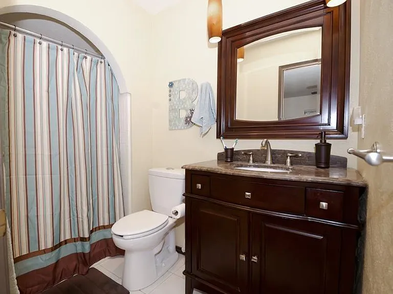 912 Lockhart Dr — Photo 8