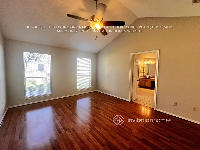 2110 Castle Dr — Photo 10