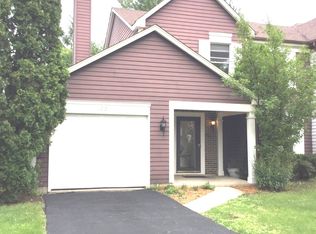 102 Bedford Rd, Mundelein, IL 60060