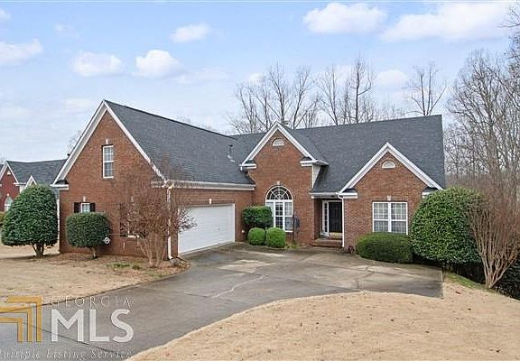 2nd image of 6218 Saddlehorse Dr
