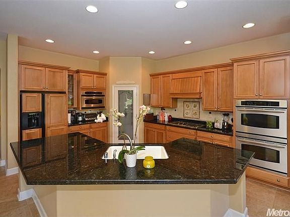 2nd image of 4280 Arenzano Way
