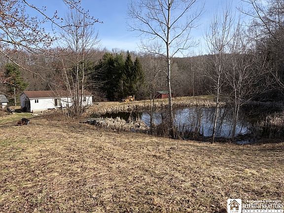 3rd image of 1784 Emory Hill Rd