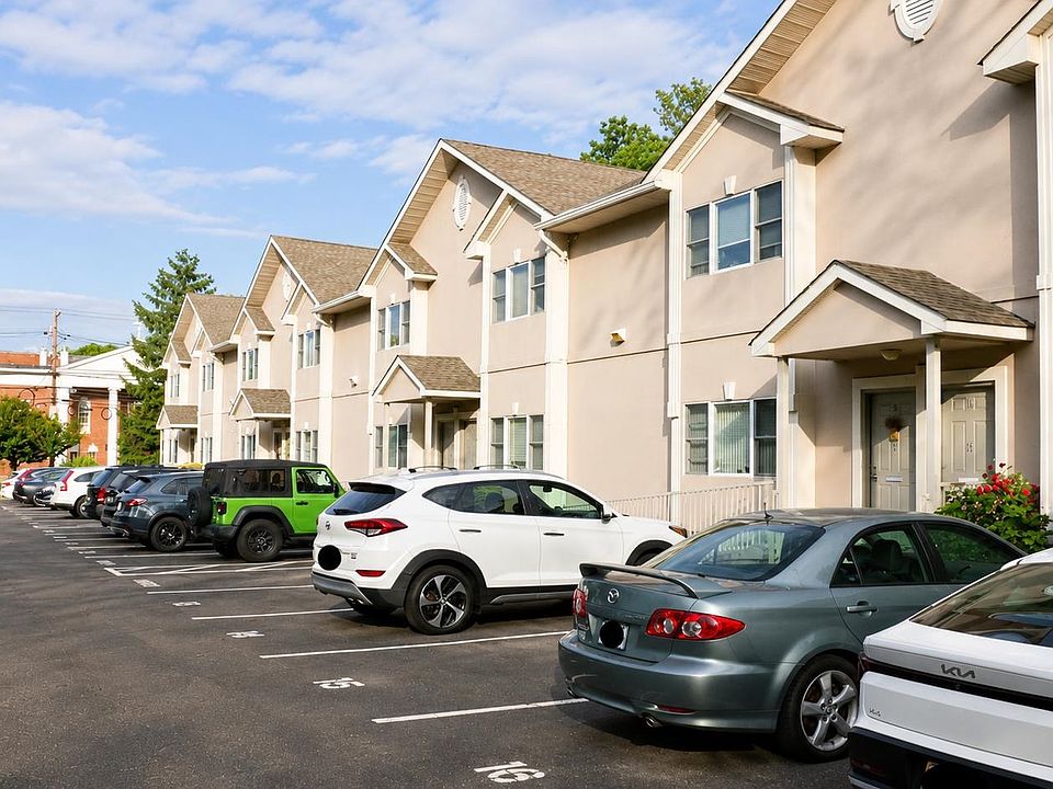 1st image of 485 Saddle River Rd APT 18