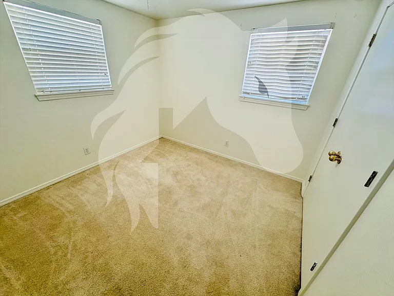 1420 Texas Ave — Photo 7