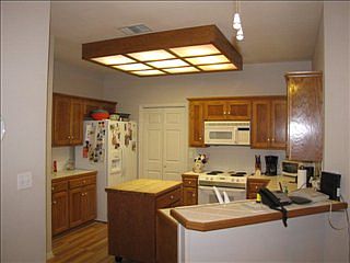 5th image of 717 Woodrow Cir