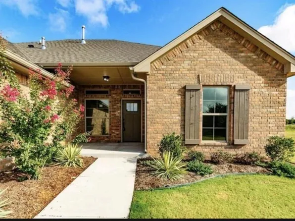 2505 Langley Ct, Norman, OK 73071