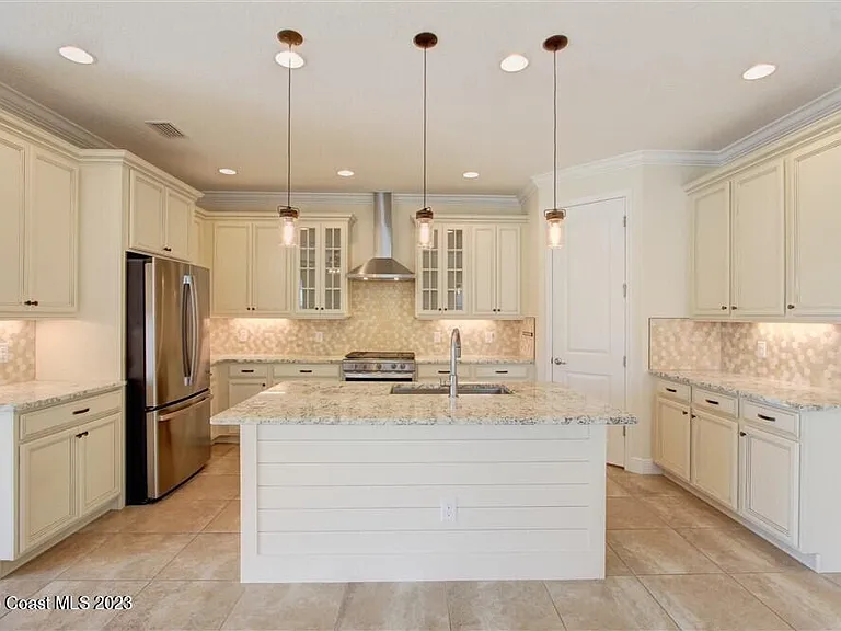 7378 Bluemink Ln — Photo 14