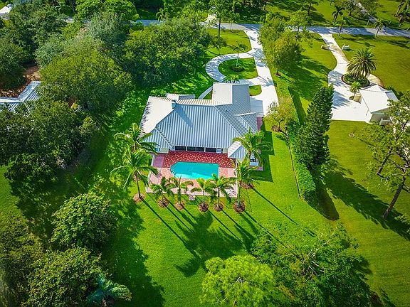 3rd image of 4035 SW Bimini Cir