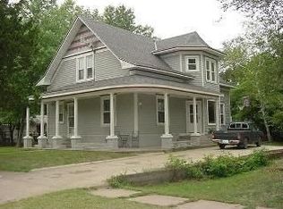 22 W 6th St, Adrian, MO 64720