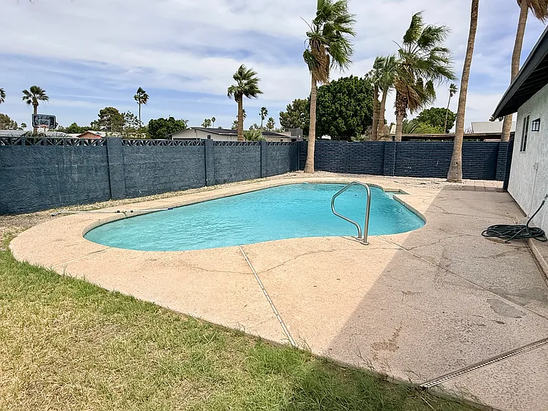 1418 E Kuns Ct — Photo 24