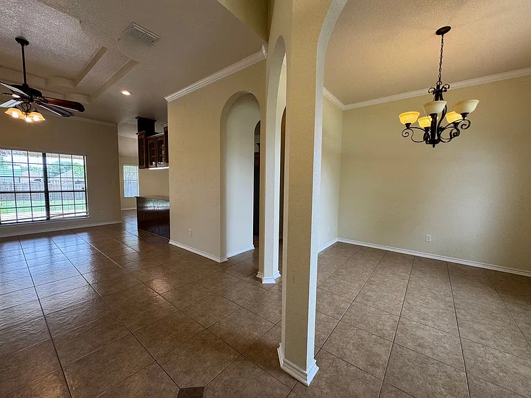 5702 Graphite Dr — Photo 7