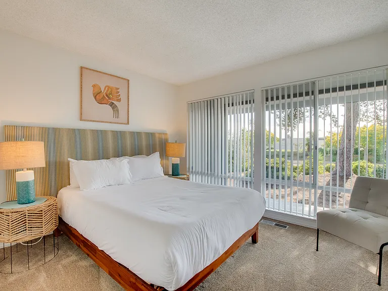 8143 La Jolla Scenic Dr N — Photo 27