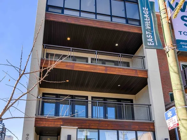 906 N Ashland Ave #B, Chicago, IL 60622