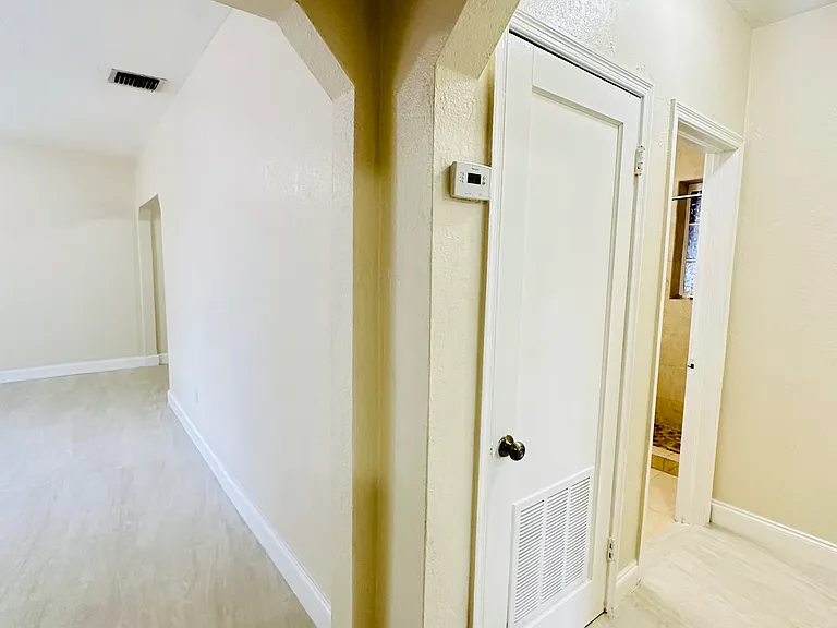 4104 NW 3rd St — Photo 12