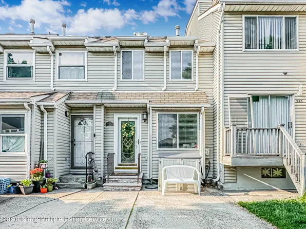 255 Lander Ave, Staten Island, NY 10314