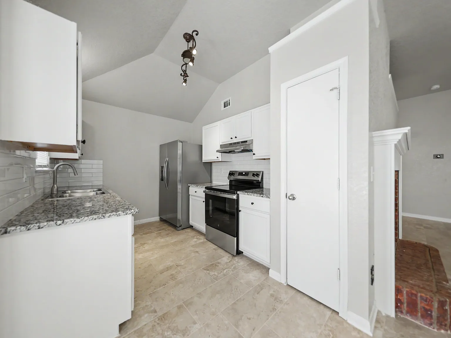 2502 Eastwood Dr, Killeen — Photo 4