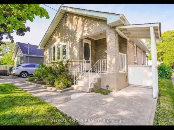 931 Byron St N, Whitby, ON L1N 4P2