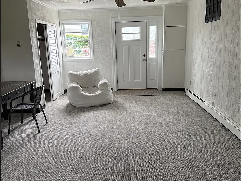 Front Door/Private Entryway