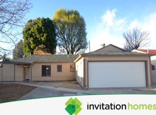 17915 Hemmingway St, Reseda, CA 91335