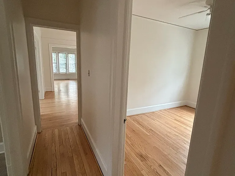 1402 Somerset Ave — Photo 9