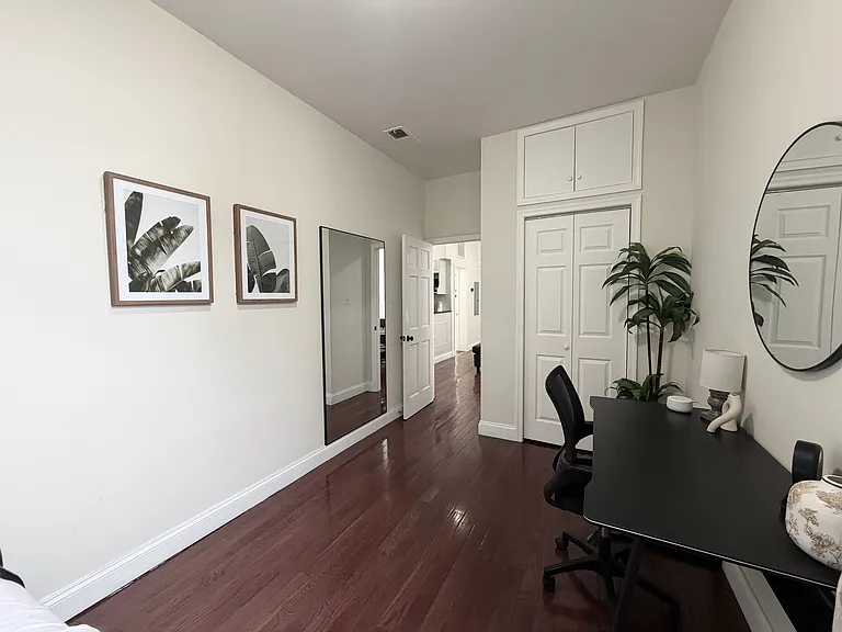217 N 11th St #301 — Photo 16