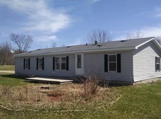 715 W Shore Dr, Stanton, MI