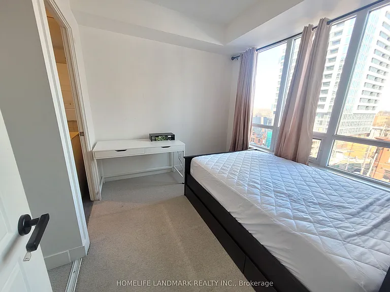 28 Linden St #502 — Photo 15