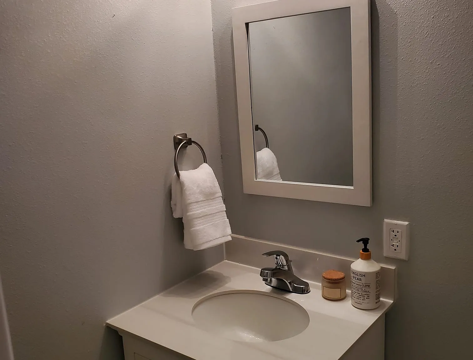2 bed, 956 sqft, $1,000 — Photo 3
