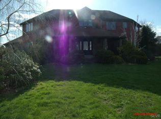 104 Farm Ct, Brodheadsville, PA