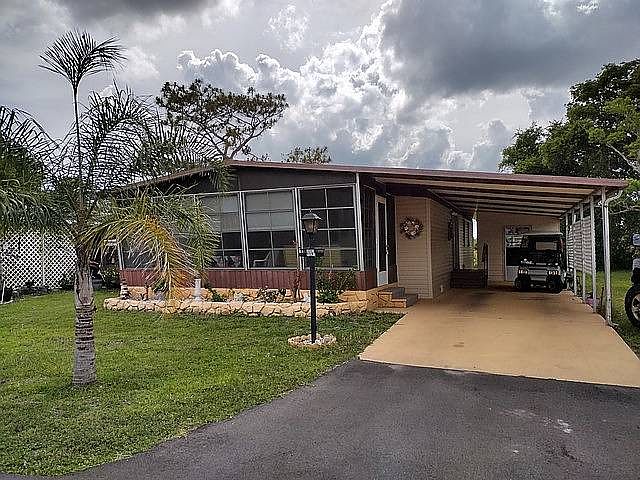 1st image of 3242 Country Ln