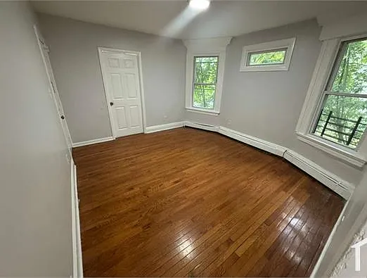 75 N 15th St #2 — Photo 2