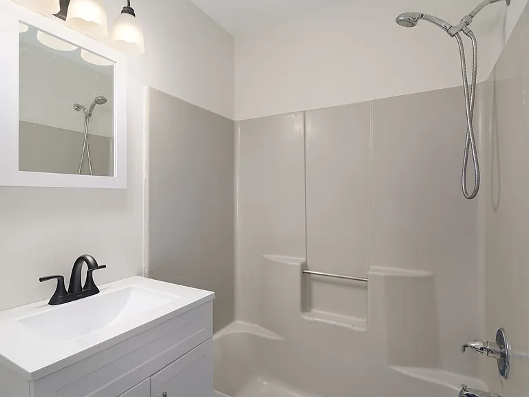 944 New Market St #2 — Photo 14