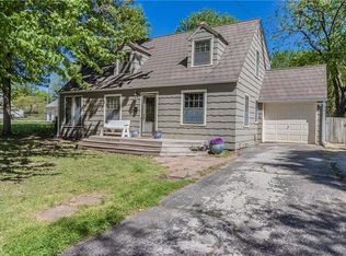 7216 W 61st St, Overland Park, KS 66202