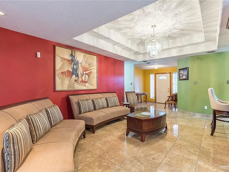 1801 Crown Pointe Blvd — Photo 4