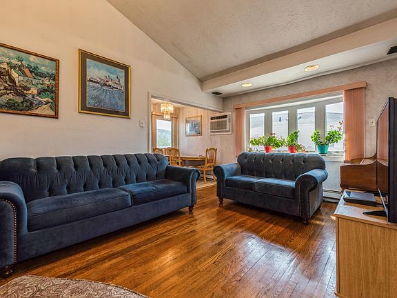 5th image of 435 7th St